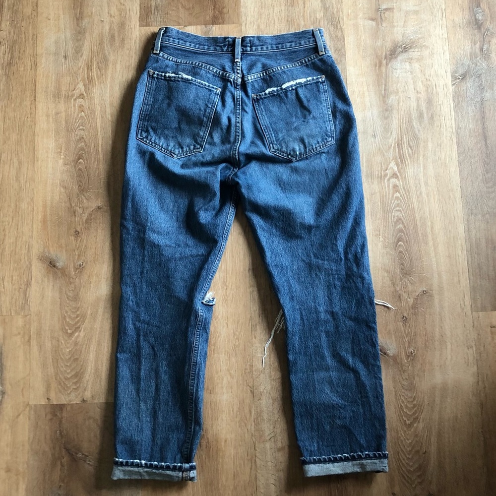 Naturally distressed Agolde Riley High Rise Jean / size 27 - Picture 9 of 15